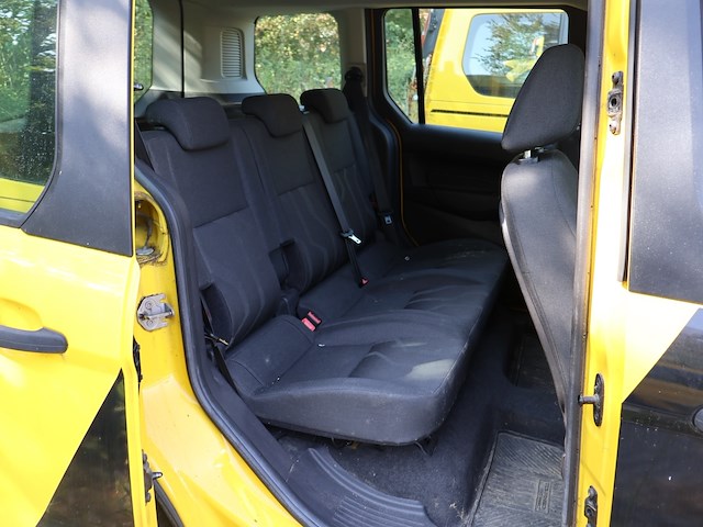 Ford tourneo - wf0txxwpgtgy76967 - 2016 - afbeelding 13 van  17