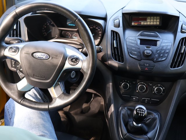 Ford tourneo - wfotxxwpgtfe76241 - 2015 - afbeelding 16 van  17