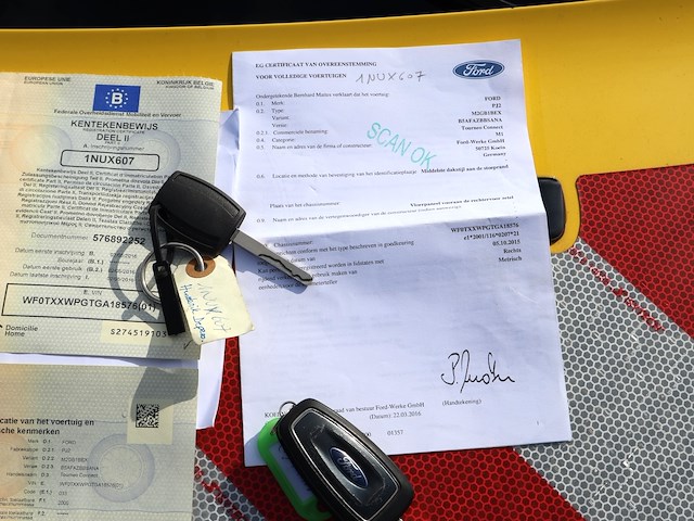 Ford tourneo - wfotxxwpgtga18576 - 2016 - afbeelding 11 van  19