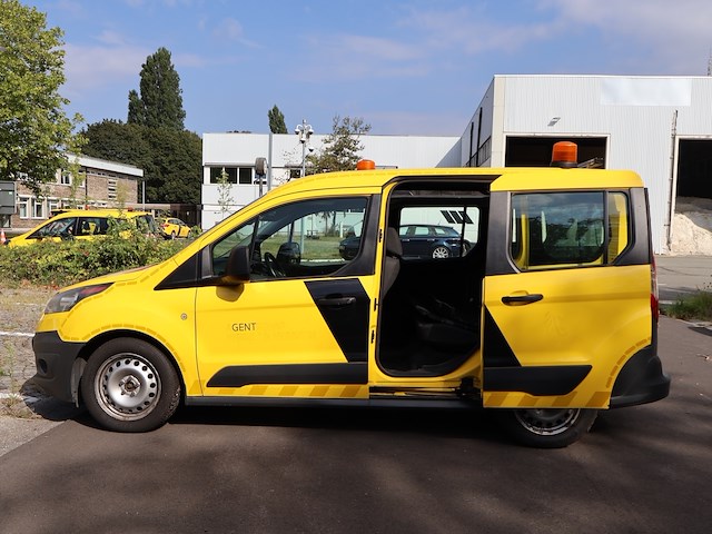 Ford tourneo - wfotxxwpgtga18576 - 2016 - afbeelding 14 van  19