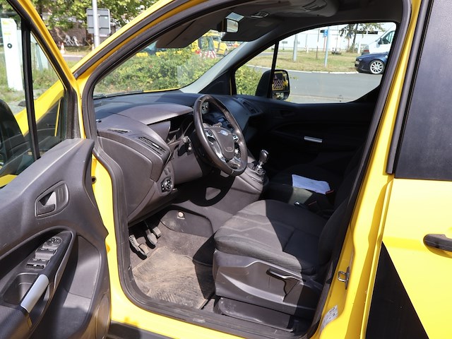 Ford tourneo - wfotxxwpgtga18576 - 2016 - afbeelding 19 van  19