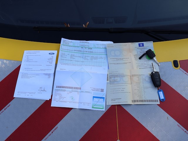 Ford tourneo - wfotxxwpgtgy76956 - 2016 - afbeelding 8 van  21
