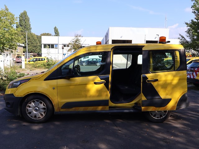 Ford tourneo - wfotxxwpgtgy76962 - 2016 - afbeelding 16 van  21
