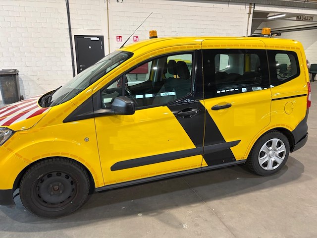 Ford tourneo courier - wf0lxxtaclkj75802 - 2020 - afbeelding 1 van  8