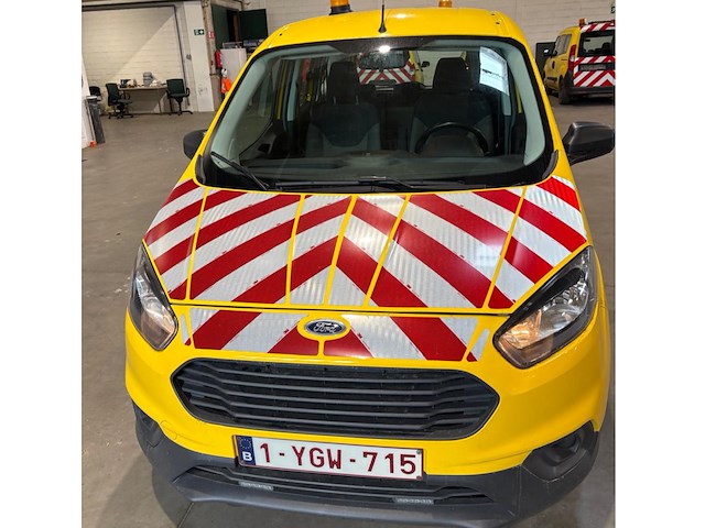 Ford tourneo courier - wf0lxxtaclkj75802 - 2020 - afbeelding 2 van  8
