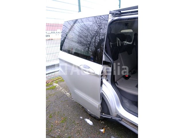 Ford tourneo koeriersauto - afbeelding 16 van  51