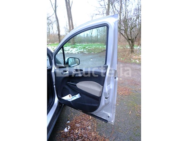 Ford tourneo koeriersauto - afbeelding 21 van  51