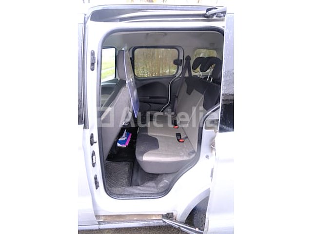 Ford tourneo koeriersauto - afbeelding 22 van  51