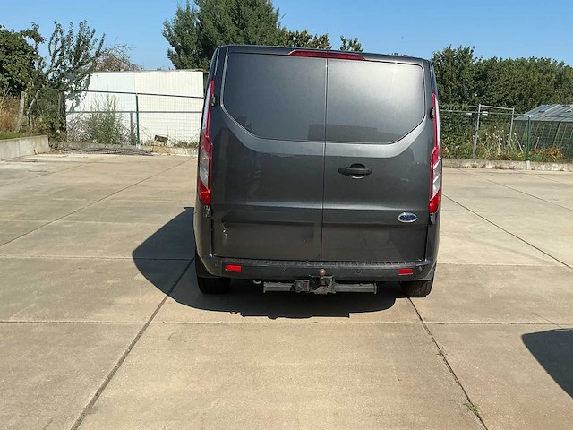 Ford transit (6 plaatsen -lichte vracht) transit custom lichte vracht - afbeelding 16 van  21