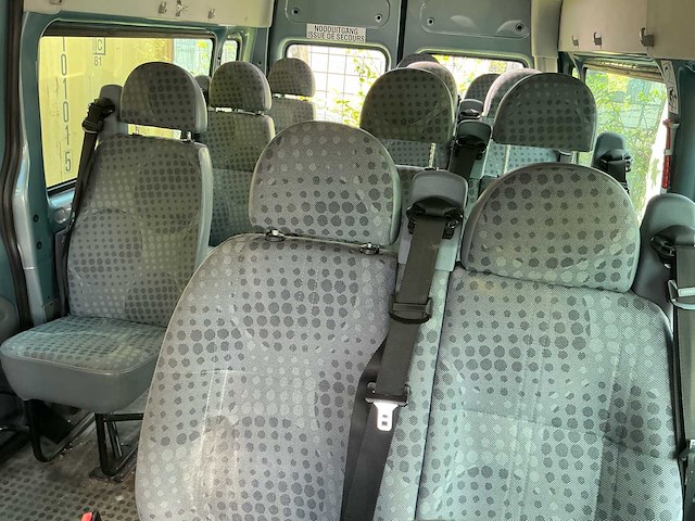 Ford transit 9 plaatsen camionette - afbeelding 4 van  25