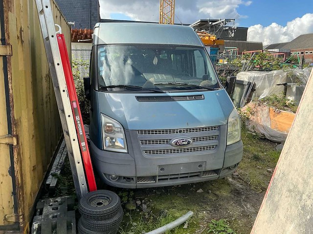 Ford transit 9 plaatsen camionette - afbeelding 1 van  25