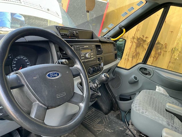 Ford transit 9 plaatsen camionette - afbeelding 22 van  25