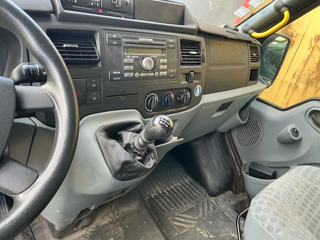 Ford transit 9 plaatsen camionette - afbeelding 24 van  25