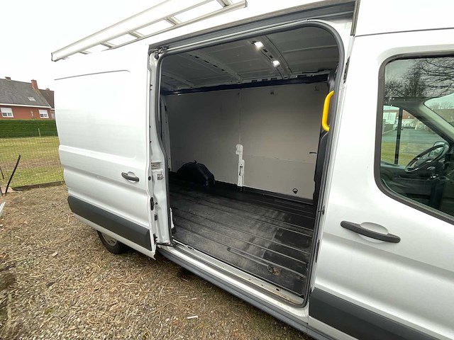 Ford transit bedrijfswagen - afbeelding 14 van  21