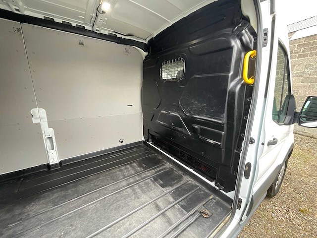 Ford transit bedrijfswagen - afbeelding 15 van  21