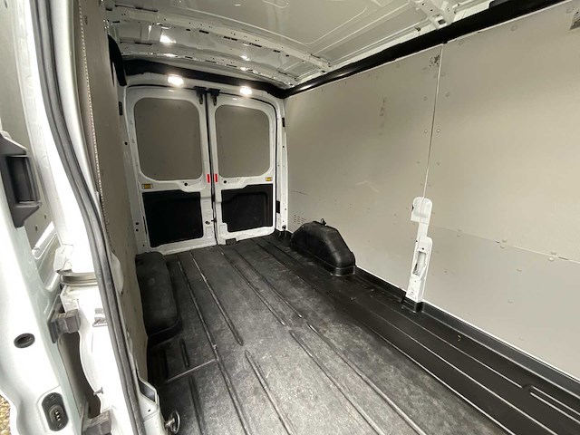Ford transit bedrijfswagen - afbeelding 16 van  21