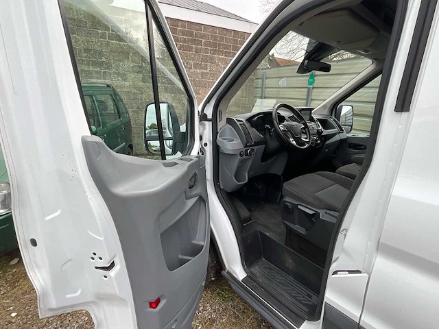 Ford transit bedrijfswagen - afbeelding 8 van  21