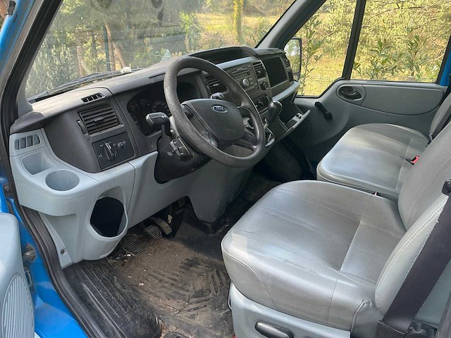 Ford transit bedrijfswagen - afbeelding 1 van  7