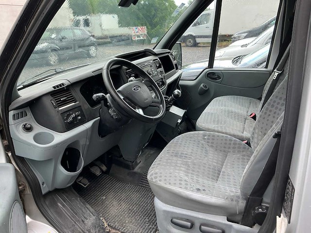 Ford transit bedrijfswagen - afbeelding 2 van  13