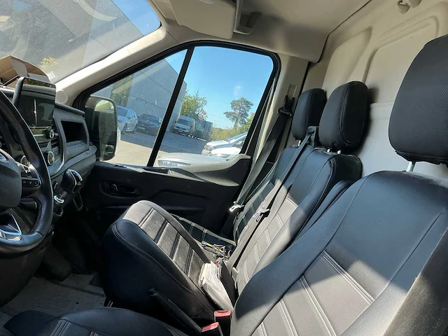 Ford transit bedrijfswagen - afbeelding 4 van  17