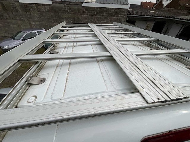 Ford transit bedrijfswagen - afbeelding 3 van  3