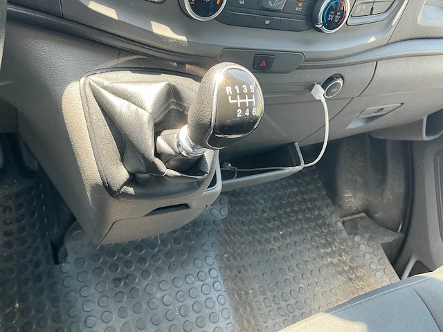 Ford transit bedrijfswagen - afbeelding 8 van  15