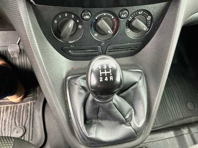 Ford transit connect - 1.5 tdci l1 economy - afbeelding 13 van  25