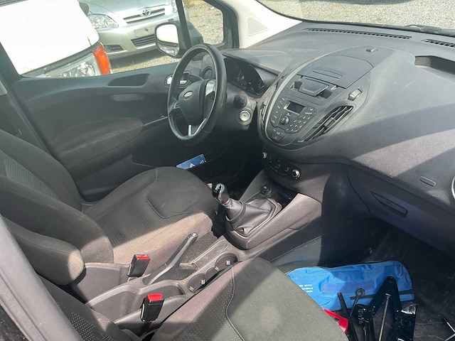 Ford transit courier bedrijfswagen - afbeelding 4 van  14