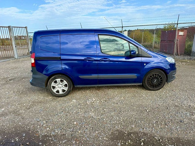 Ford transit courier lichte vracht - afbeelding 19 van  24