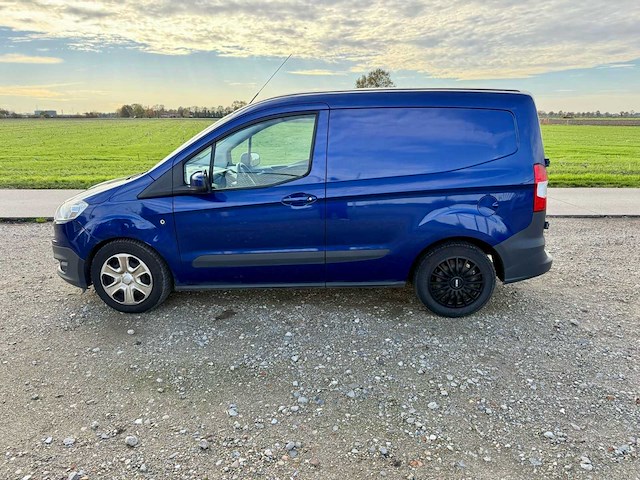 Ford transit courier lichte vracht - afbeelding 22 van  24