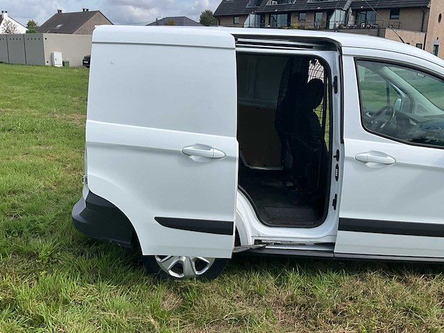 Ford transit courier - afbeelding 26 van  45