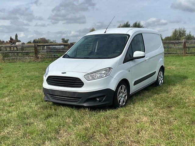 Ford transit courier - afbeelding 1 van  45