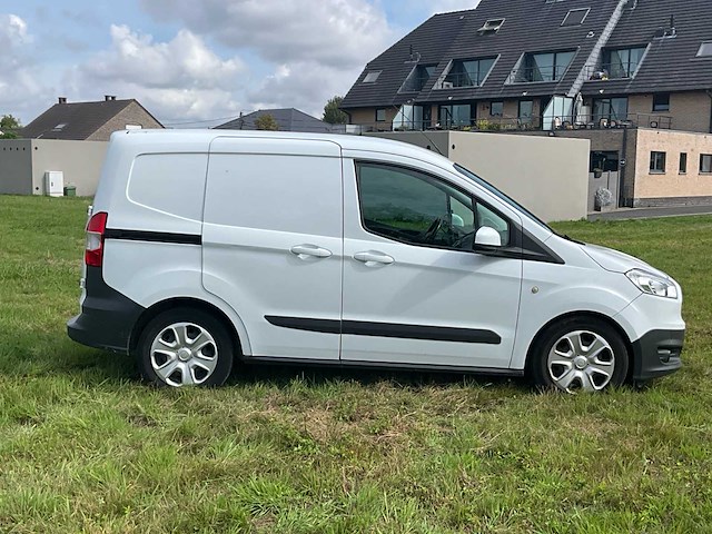 Ford transit courier - afbeelding 43 van  45