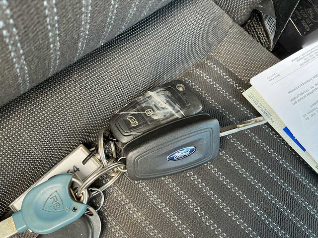 Ford transit custom lichte vracht bedrijfswagen - afbeelding 20 van  31