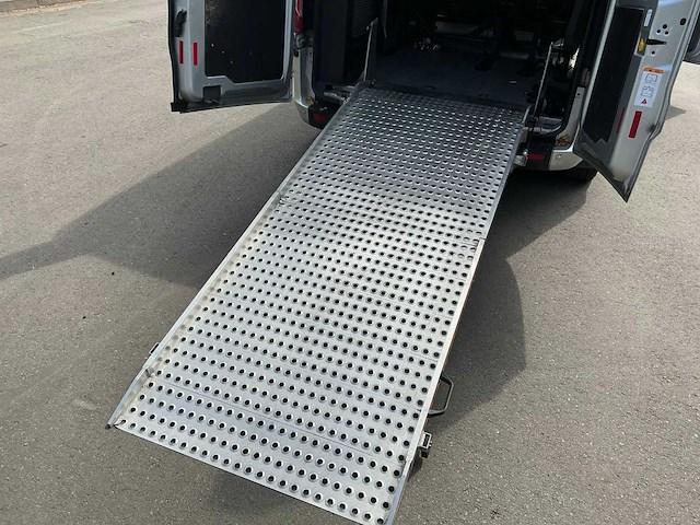 Ford transit custom personenauto - afbeelding 20 van  36