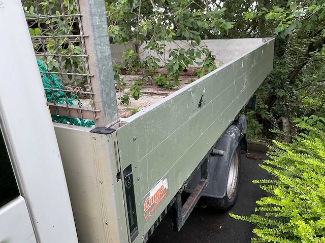 Ford transit lichte vrachtwagen met kip/laadbak - afbeelding 11 van  14