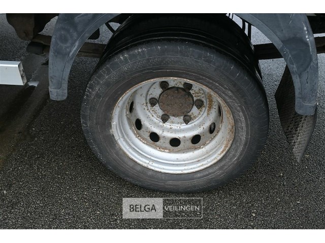 Ford transit lichte vrachtwagen - afbeelding 19 van  23