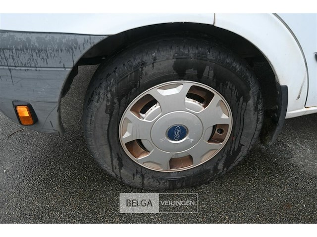 Ford transit lichte vrachtwagen - afbeelding 16 van  23