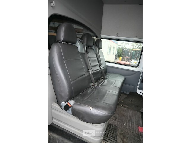 Ford transit lichte vrachtwagen - afbeelding 18 van  23