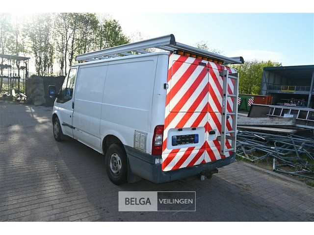 Ford transit lichte vrachtwagen - afbeelding 17 van  28