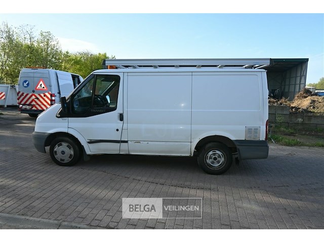 Ford transit lichte vrachtwagen - afbeelding 18 van  28