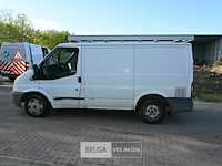 Ford transit lichte vrachtwagen - afbeelding 18 van  28