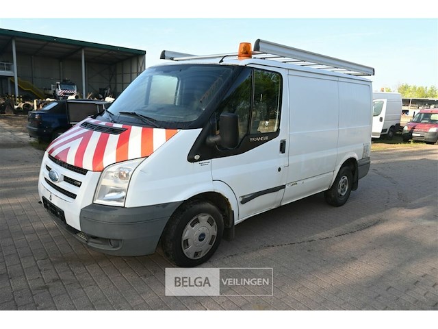 Ford transit lichte vrachtwagen - afbeelding 19 van  28