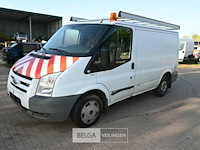 Ford transit lichte vrachtwagen - afbeelding 19 van  28