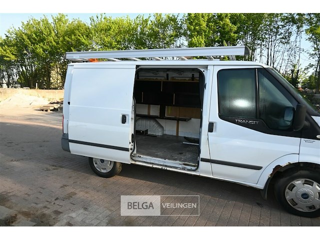 Ford transit lichte vrachtwagen - afbeelding 24 van  28