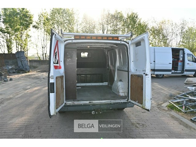 Ford transit lichte vrachtwagen - afbeelding 26 van  28