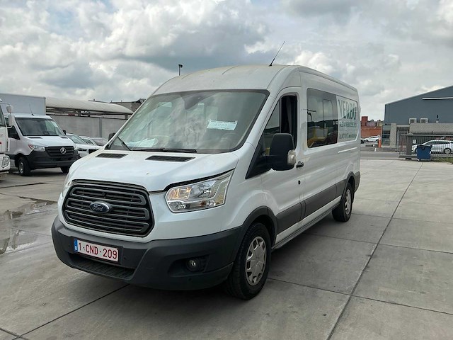 Ford transit lichte vrachtwagen - afbeelding 1 van  6