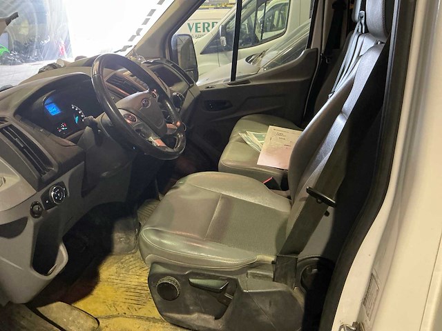 Ford transit lichte vrachtwagen - afbeelding 14 van  15