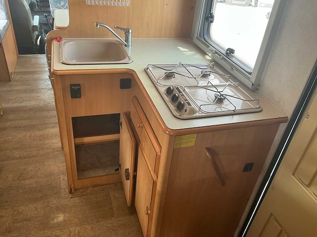 Ford transit mc louis 700 camper - afbeelding 18 van  56