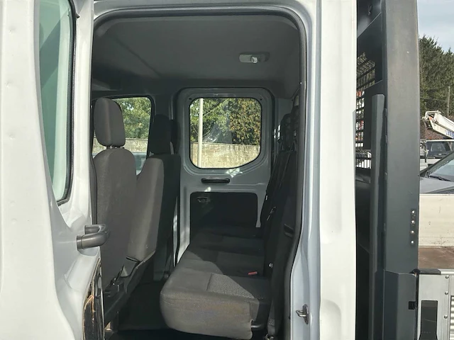 Ford transit van 350 2.0 ecoblue 130 pk – 7 zitplaatsen – verlaagd platform – 2019 – 97,937 km - gereserveerd voor professionals - afbeelding 15 van  44